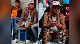 Reimond Manco es criticado en redes sociales por pantalón "animal print" (FOTOS)