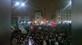 #Tomacalle: Indignados marcha hacia el Congreso. #Tomacalle: Indignados marcha hacia el Congreso.