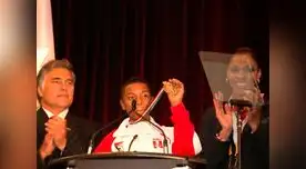 Parte de la delegación de Perú presentando a la ciudad de Lima como candidata a la sede de los Juegos Panamericanos.