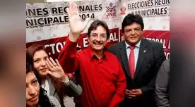 Enrique Cornejo agradecido con jóvenes limeños.