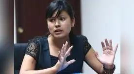 Llegó en patrullero y chaleco antibalas. 