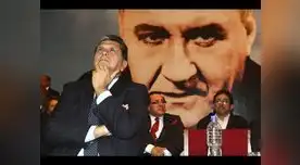 Programa sacó documentos que probarían seguimiento a ex presidente.