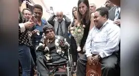 Reconocida cantante criolla recibió merecido homenaje. Reconocida cantante criolla recibió merecido homenaje.