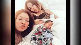 Ex vengadoras posan emocionadas.