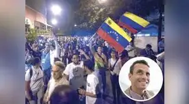 Celebraciones se prolongaron hasta la madrugada mientras líderes se pronunciaron. Celebraciones se prolongaron hasta la madrugada mientras líderes se pronunciaron.