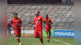 Corre Meza cuadra fetejando uno de tus goles. FOTO: Gastón Tovar