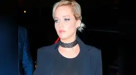 Actriz lució sexy vestido en gala de premiación