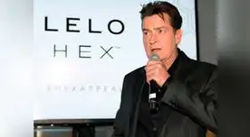 Charlie Sheen promociona ‘condón irrompible’ (VIDEO y FOTOS)