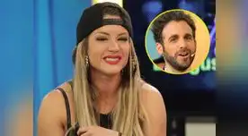 No pierde el sentido del humor.