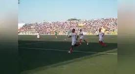 Sauñe  del Grau corre como loco para celebrar su gol.