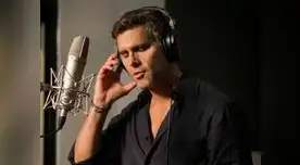 Vuelve con todo a los escenarios. Vuelve con todo a los escenarios.