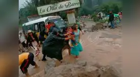 Vecinos quedan atrapados en techos tras desborde del río Huaycoloro