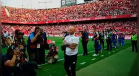 Sampaoli fue reprobado por la hinchada del Sevilla Sampaoli fue reprobado por la hinchada del Sevilla