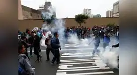 Docentes continuaron con sus enfrentamientos con la Policía