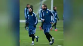 Higuaín entrena con Messi Higuaín entrena con Messi