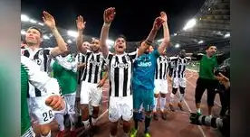 jugadores del Juventus festejan  un nuevo título. FOTO: EFE