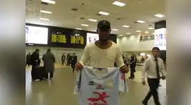 Cáceda y su nueva camiseta