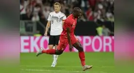 Advíncula sigue dando que hablar por su velocidad Advíncula sigue dando que hablar por su velocidad