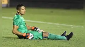 Raúl Fernández se ganó la expulsión a los seis minutos de juego