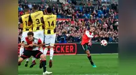 Robin Van Persie anotó un golazo pero fue expulsado del partido en pocos minutos Robin Van Persie anotó un golazo pero fue expulsado del partido en pocos minutos