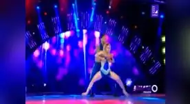 Bailarina rompe en llanto tras dejar parte de su pecho al descubierto