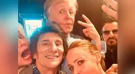 Histórica foto de famosos rockeros