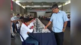 Julio Granda se lució en simultánea internacional de ajedrez en Lima