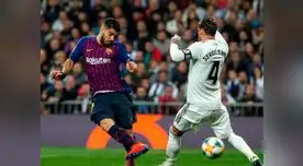 Luis Suárez anota el primer gol del encuentro por la Copa del Rey