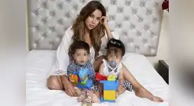 Karla Casós presenta su primera publicación Karla Casós presenta su primera publicación