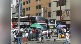 Calles alrededor del terminal Fiori son invadidas