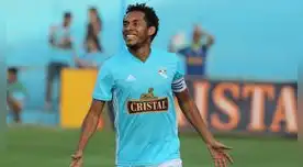 Carlos Lobatón quiere seguir la huella de Carlos Benavides. FOTO: LIBERO Carlos Lobatón quiere seguir la huella de Carlos Benavides. FOTO: LIBERO