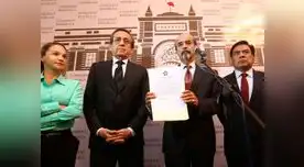 Encabezados por el congresista Mauricio Mulder, el APRA informó sobre su posición ante el pedido del Poder Ejecutivo al Congreso