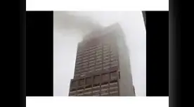 Helicóptero se estrella contra un edificio en Nueva York y deja un muerto [VIDEO]