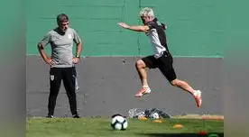 Lodeiro entrenando con Uruguay. Su lugar ante Perú está en duda