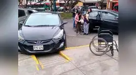 Auto tapaba la rampa para silla de ruedas en Surco Auto tapaba la rampa para silla de ruedas en Surco