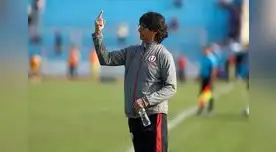 Comizzo pidió disculpas a la hinchada que lo siguió hasta Huacho. FOTO: Libero