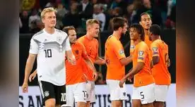 Holanda venció en el Volksparkstadion a Alemania por 4 a 2  FOTO: EFE
