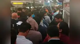 Usuarios del Metropolitano reportan que el servicio colapsó