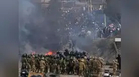 Manifestantes los amenazaron con prenderles fuego