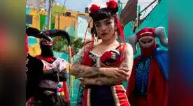 Fans de Mon Laferte le piden que no regrese a Chile: "La van a meter presa"