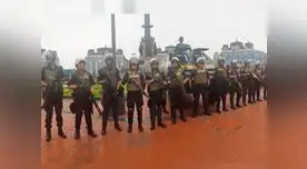 La policía está alerta en la Plaza Dos de Mayo ante anuncio de paro La policía está alerta en la Plaza Dos de Mayo ante anuncio de paro