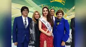 Nuestra soberana posa orgullosa con su cetro.