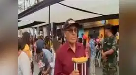Donó sus muletas a joven que se movilizaba apoyado en palos de escoba