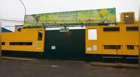 Frontis del Mercado Mayorista de Frutas en La Victoria Frontis del Mercado Mayorista de Frutas en La Victoria