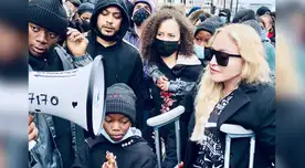 Seguidores criticaron a Reina del Por por no guardar distancia social ni usar mascarilla.