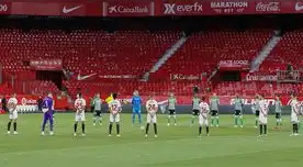 El minuto de silencio por los miles de muertos del Covid-19 en España.