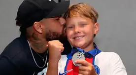 Neymar, su hijo cumple un año más de vida. Neymar, su hijo cumple un año más de vida.