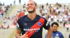 Adrián Zela es intervenido por la policía.