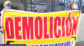 Vecinos piden la demolición del predio para liberarse de delincuentes que utilizan el lugar como guarida.