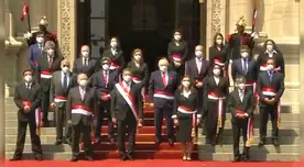 Gabinete Ántero Flores-Aráoz cae tras muerte de dos jóvenes durante protesta.